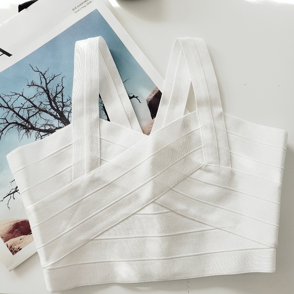 Tops - BODY-CON CROP TOP